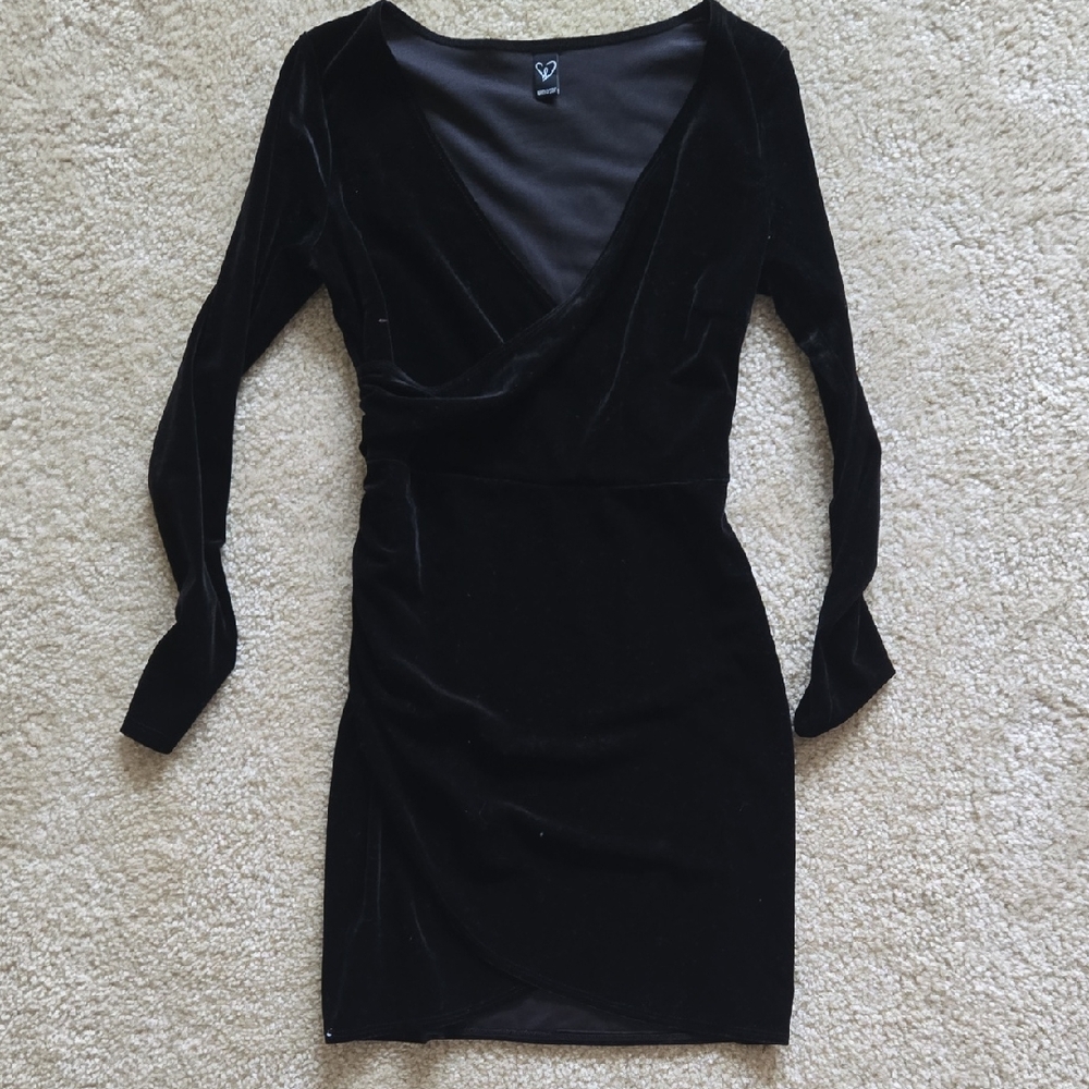 Elegant Black Velvet Dress